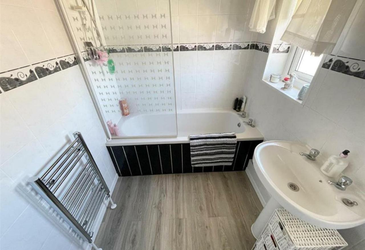 Lovely And Affordable House Closer To The Sea Hartlepool Exterior photo
